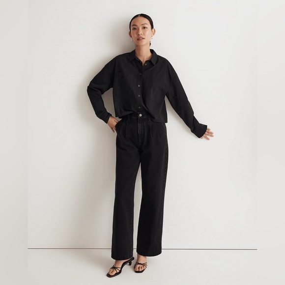 Madewell The Signature Poplin Crop Shirt in True Black - Picture 3 of 11